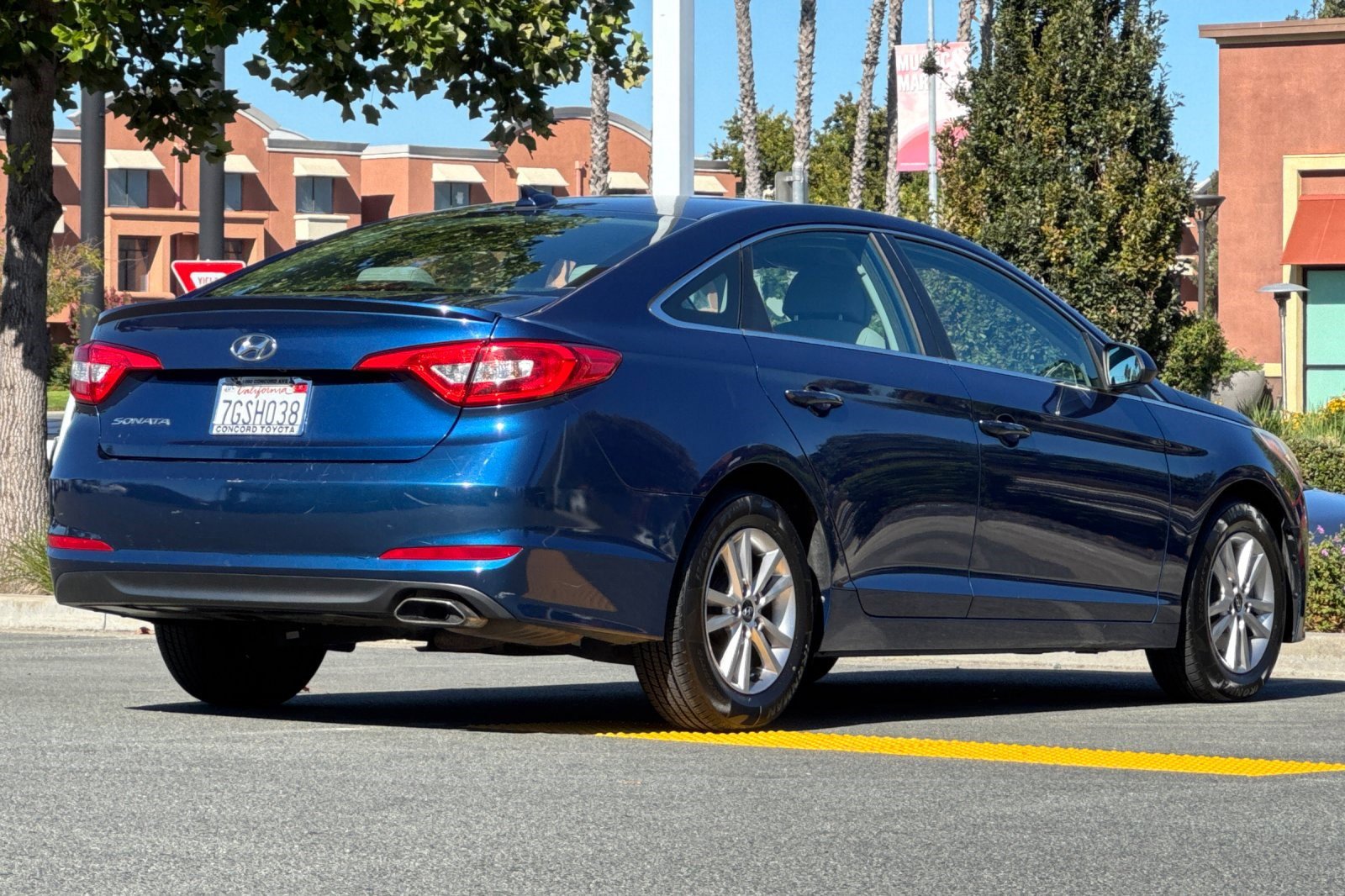2015 Hyundai Sonata SE photo 3