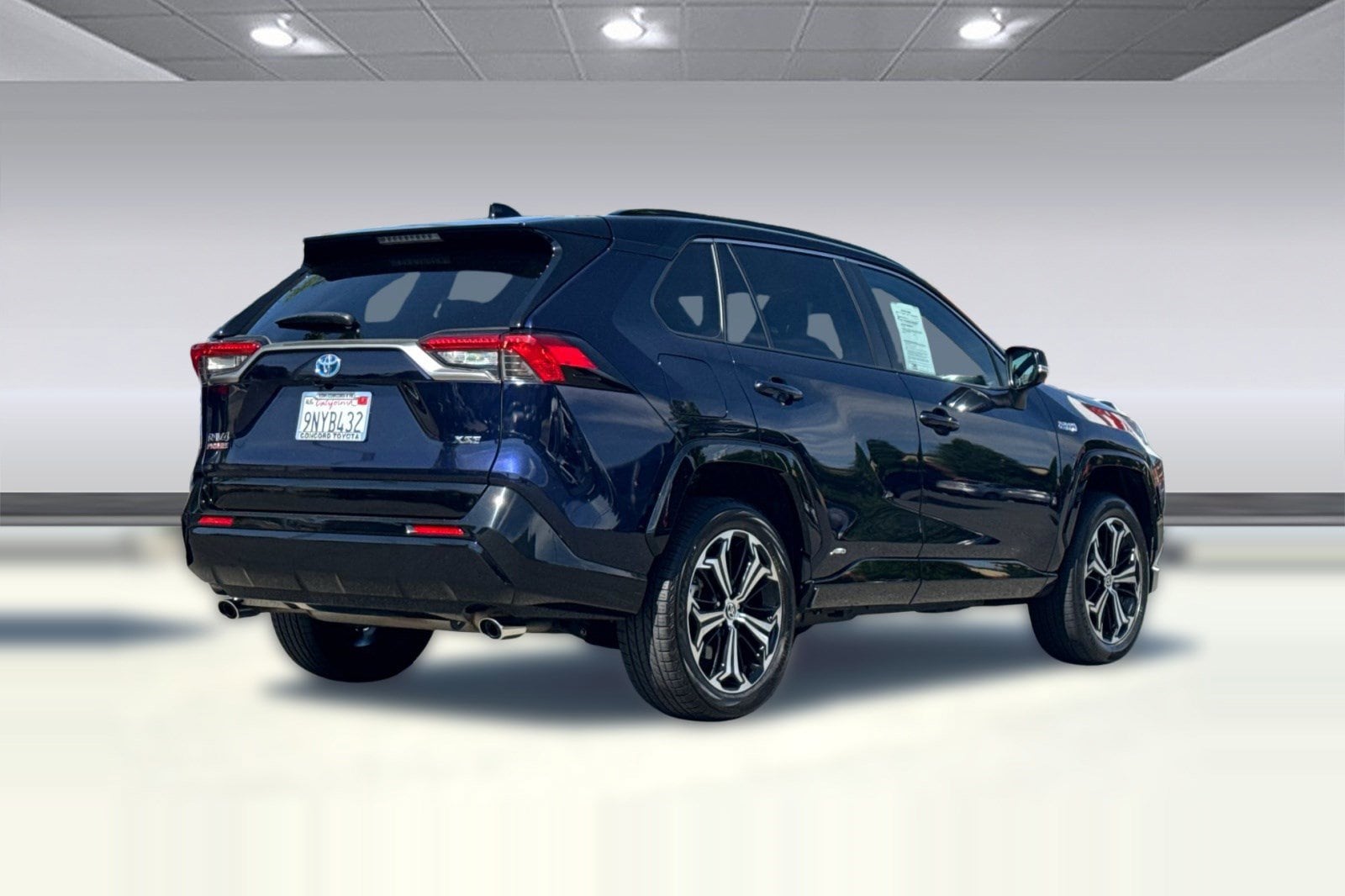 2024 Toyota RAV4 Prime XSE photo 2