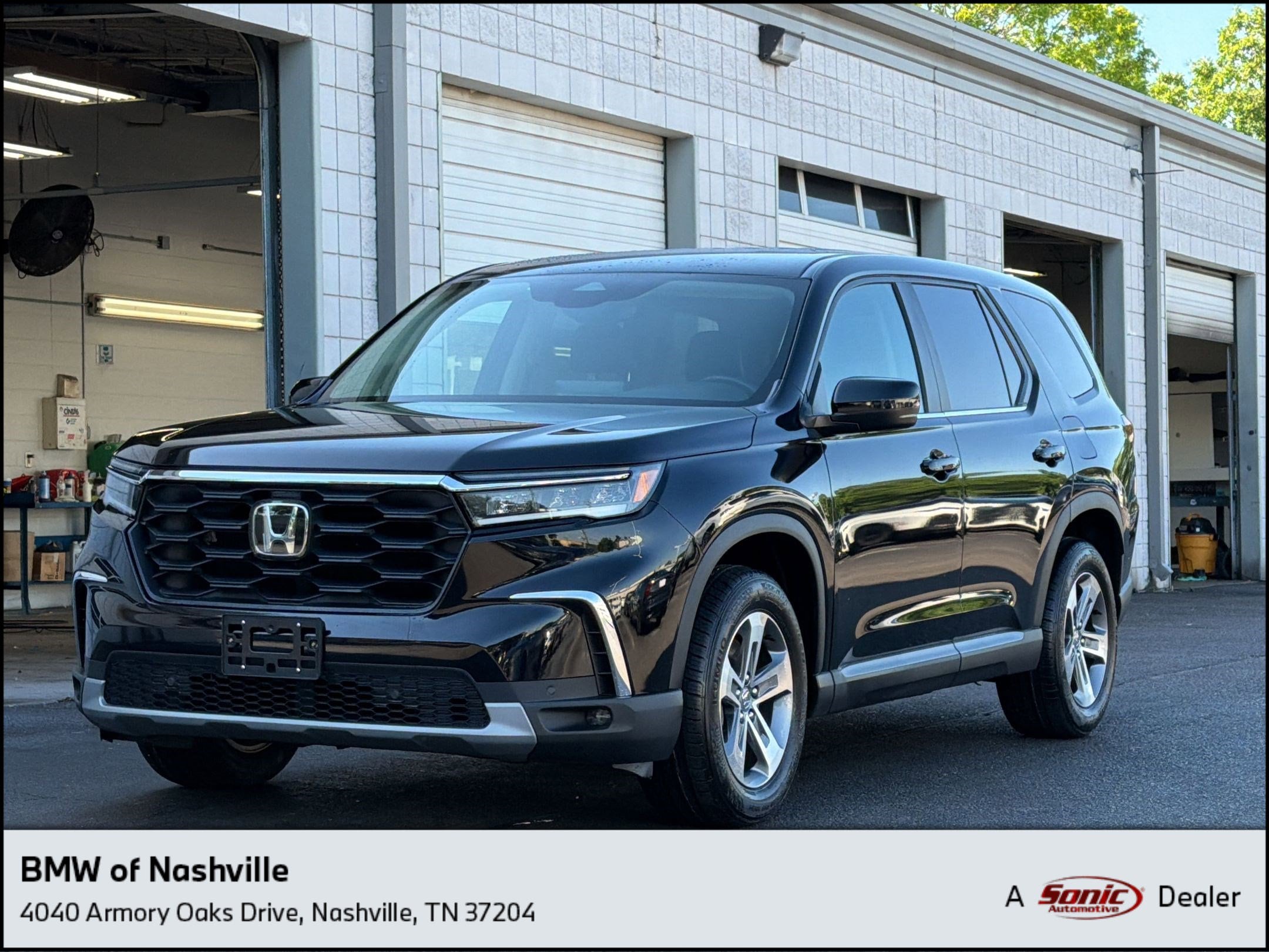 2023 Honda Pilot EX-L 8-Occupant AWD's photo