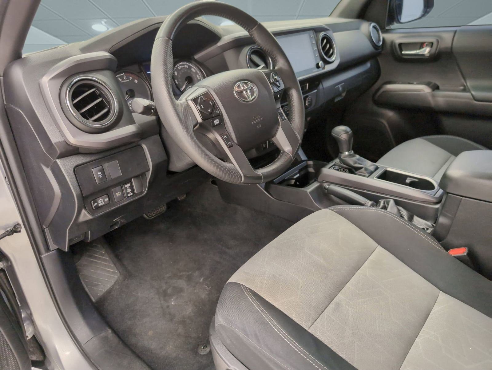 2021 Toyota Tacoma TRD photo 4