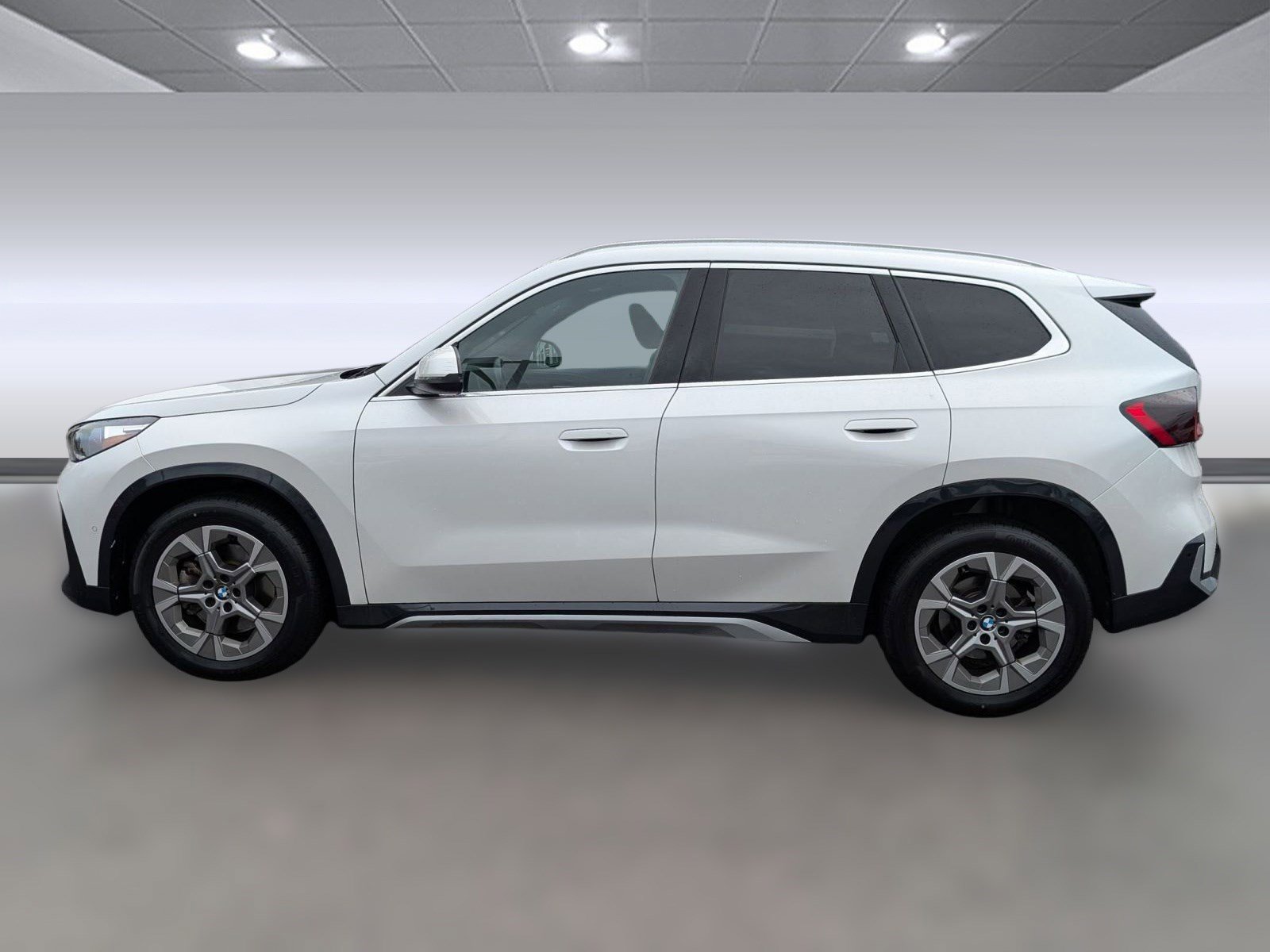 2025 Bmw X1 XDrive28i photo 2