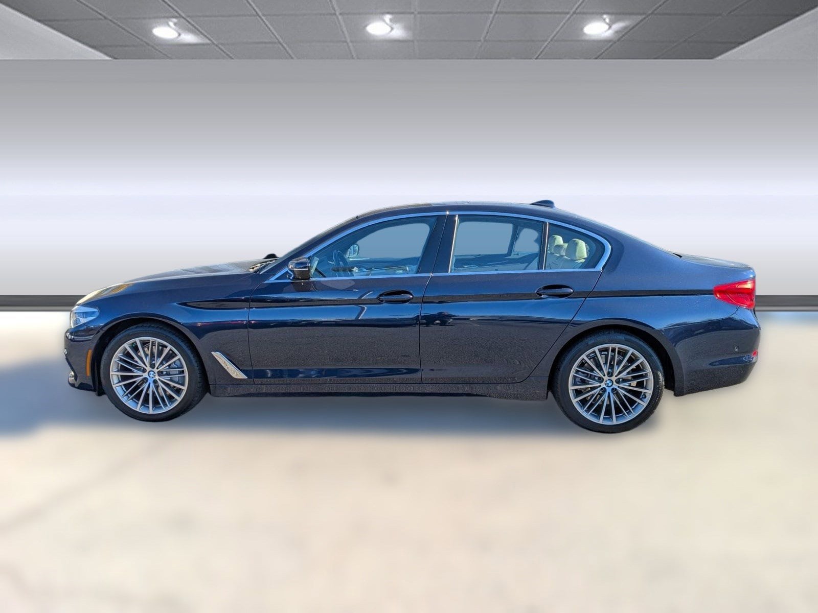 Image of 2020 BMW 530i xDrive Sedan