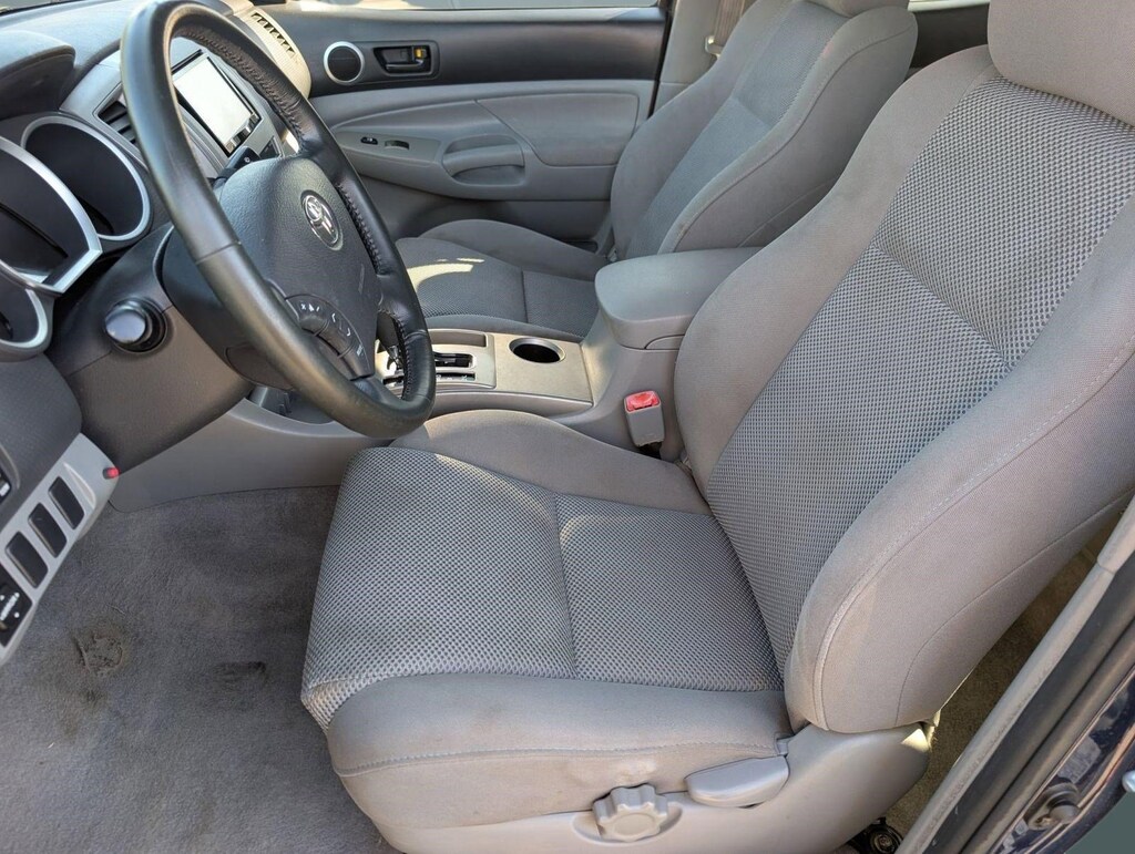 Used 2006 Toyota Tacoma Double 141 Auto 4WD (Natl) Truck Double-Cab