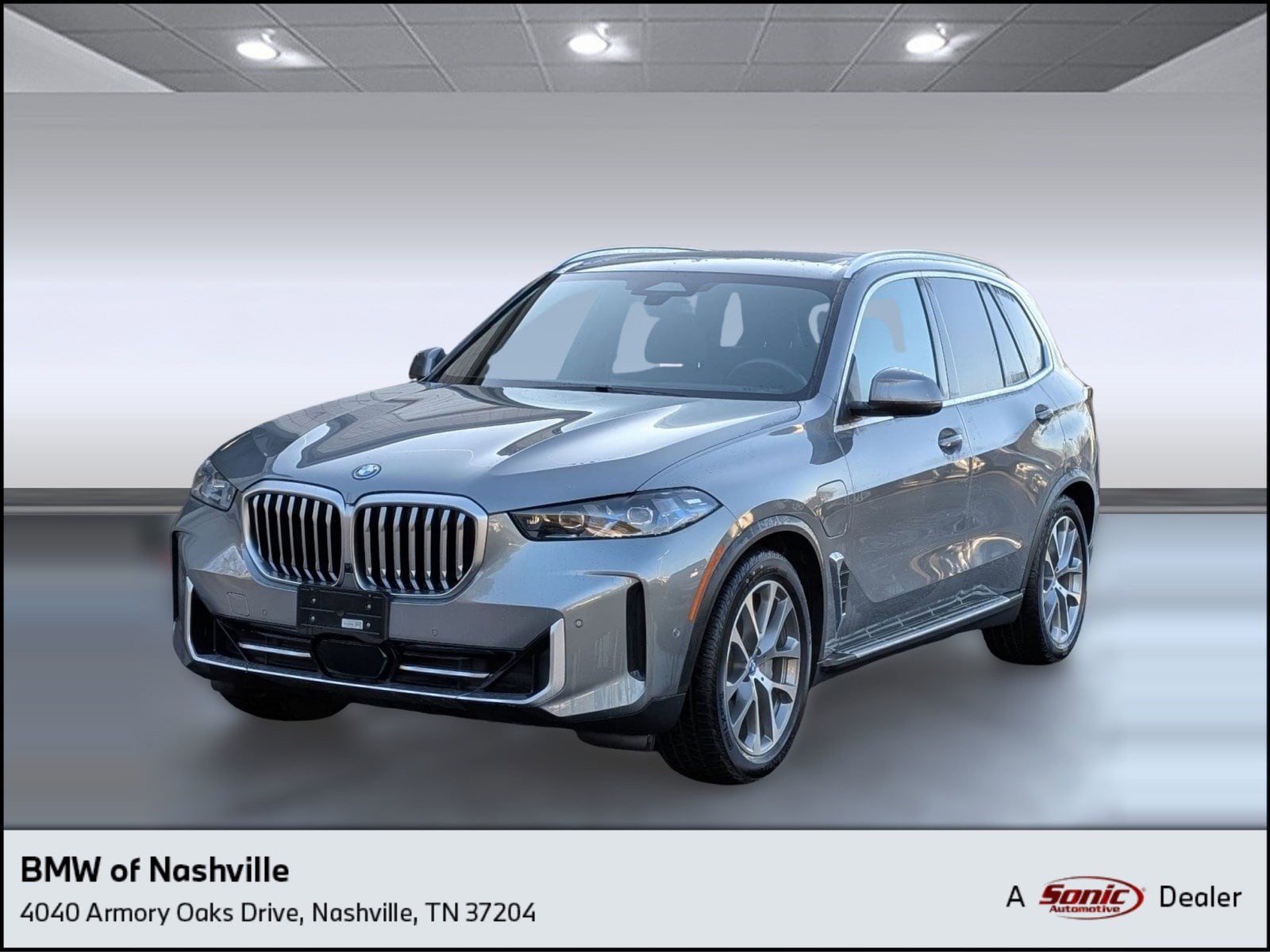 2025 BMW X5 50e's photo