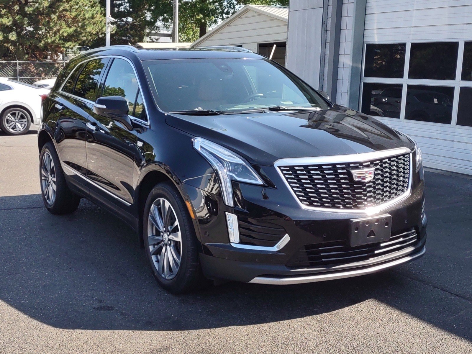 Used 2021 Cadillac XT5 Premium Luxury with VIN 1GYKNDRS5MZ137999 for sale in Nashville, TN