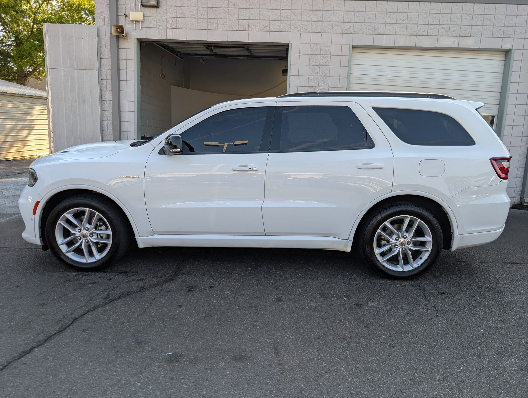 2023 Dodge Durango R/T Plus photo 2