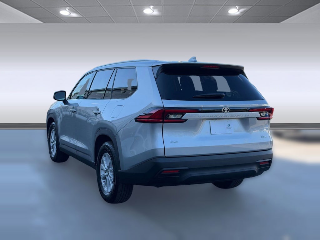 Used 2025 Toyota Grand Highlander XLE SUV