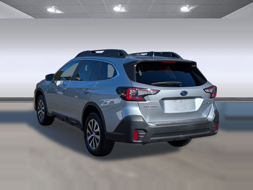 Used 2021 Subaru Outback Premium SUV