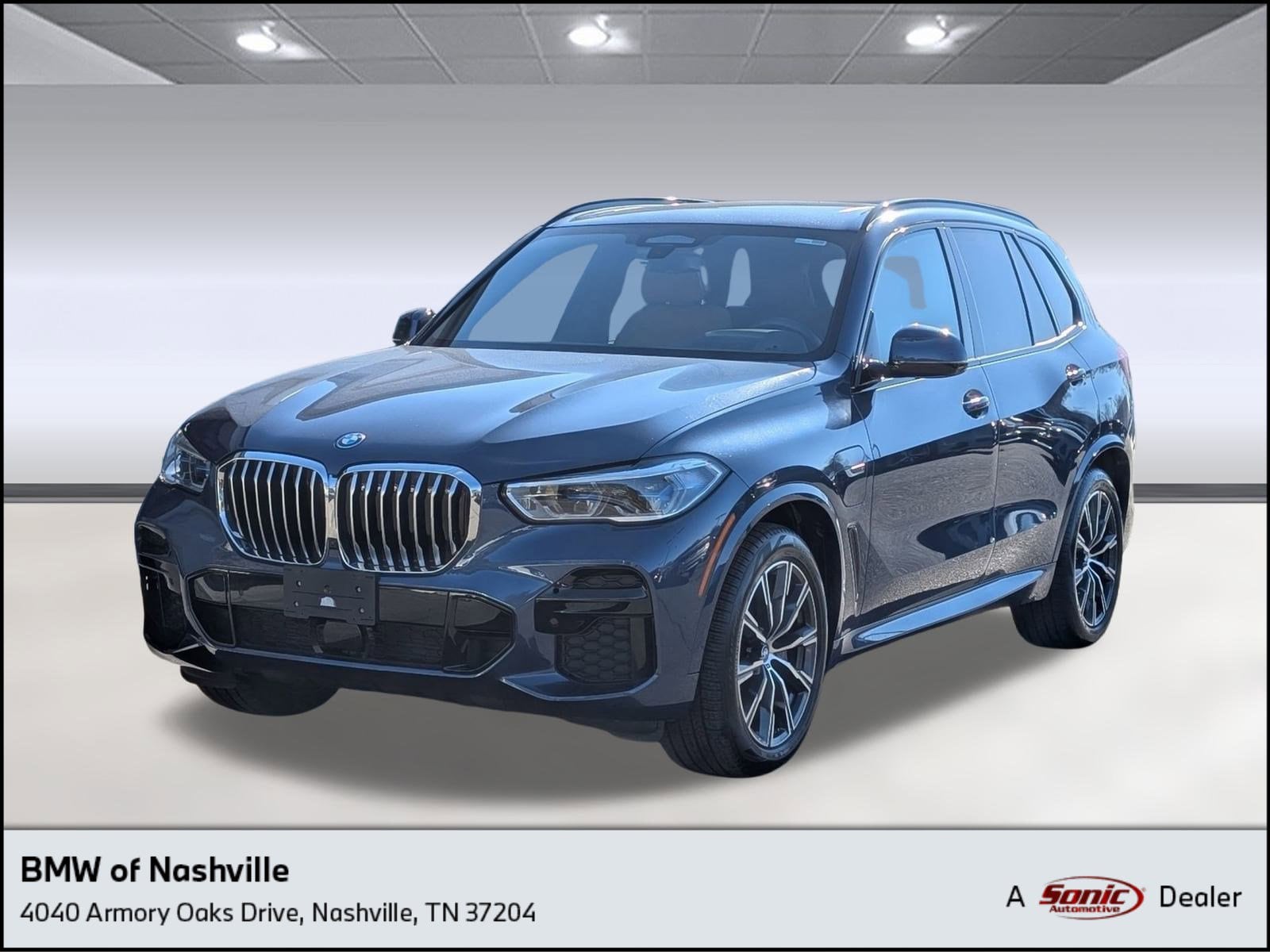 2023 BMW X5 45e's photo