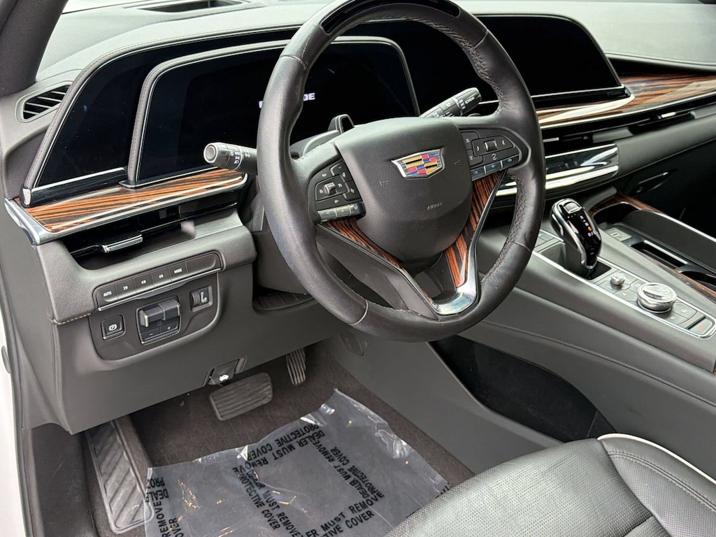 Used 2024 CADILLAC Escalade 4WD Premium Luxury SUV