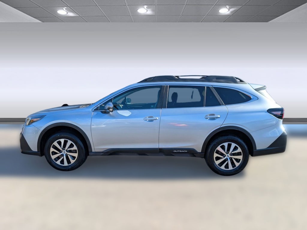 Used 2021 Subaru Outback Premium SUV