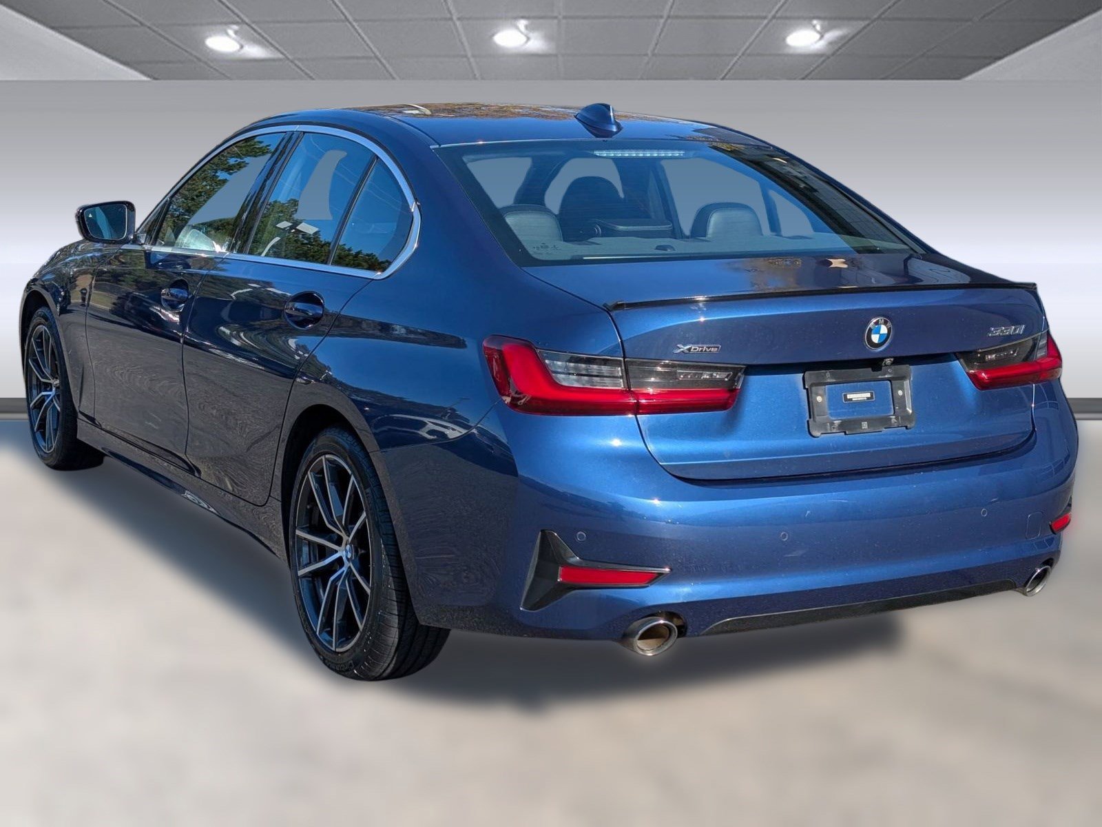 2022 Bmw 330i xDrive Sedan photo 3