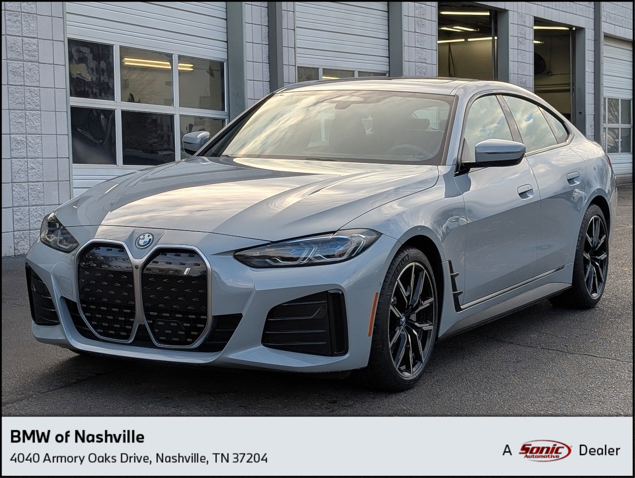 2024 BMW i4 40's photo