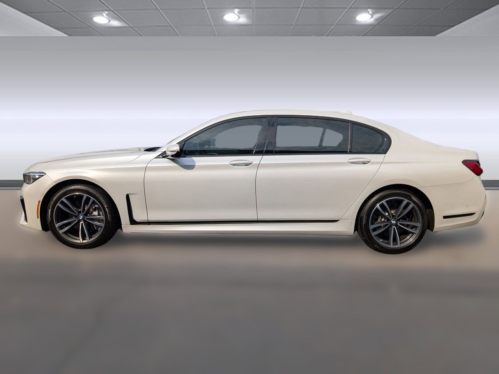 2022 Bmw 740i xDrive Sedan photo 2