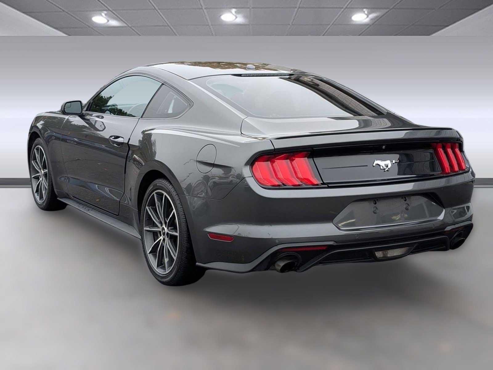 2018 Ford Mustang EcoBoost photo 3