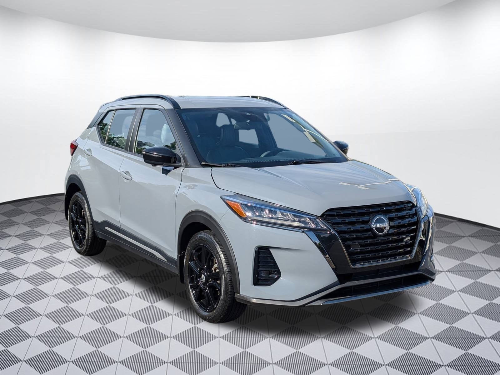 Used 2022 Nissan Kicks SR with VIN 3N1CP5DV3NL499966 for sale in Nashville, TN