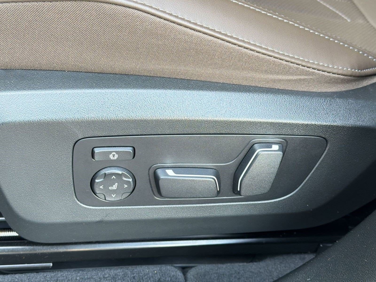 2025 BMW X3 30 - Photo 14