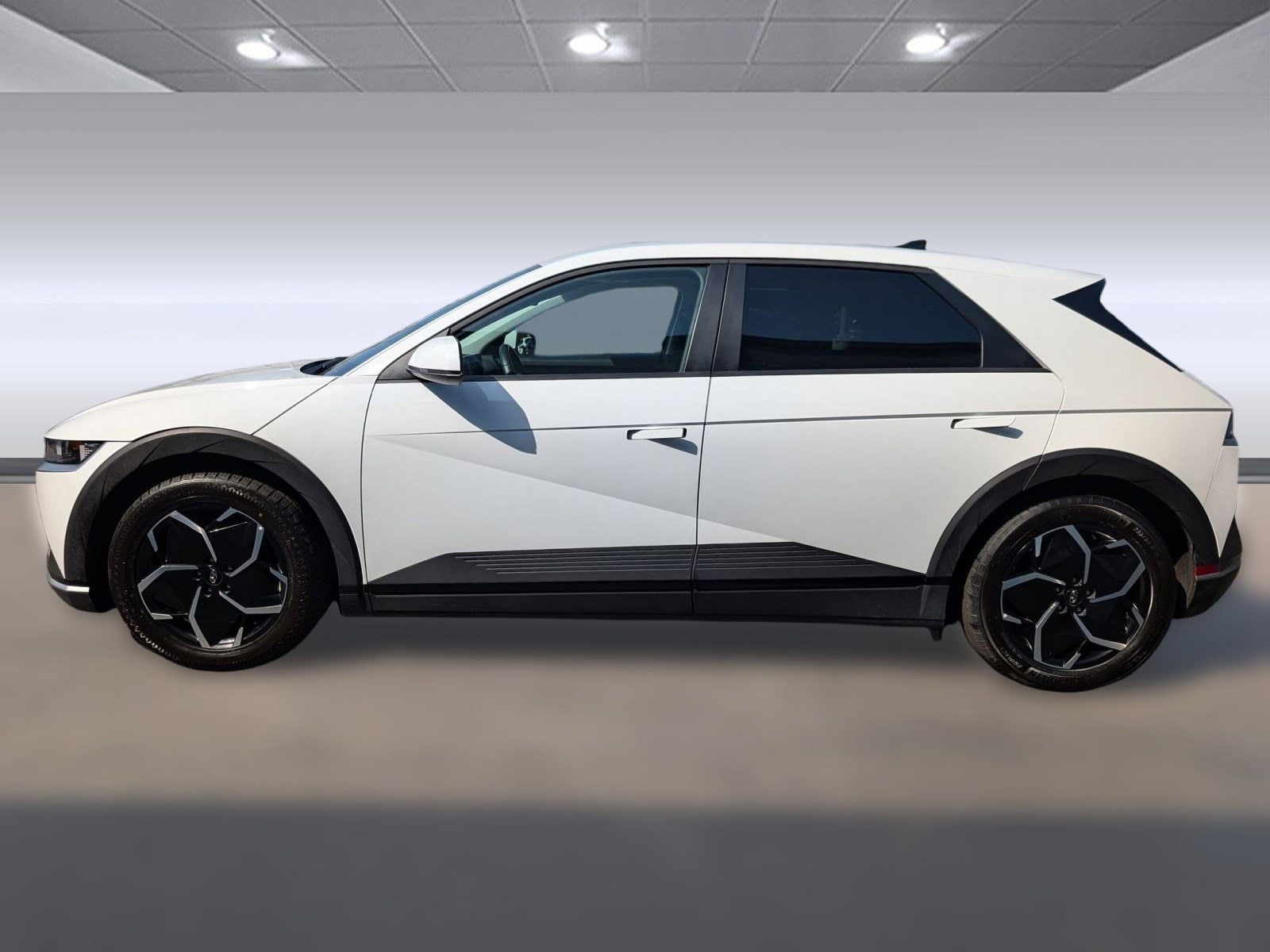 Used 2024 Hyundai IONIQ 5 SEL with VIN KM8KNDDF4RU273475 for sale in Nashville, TN
