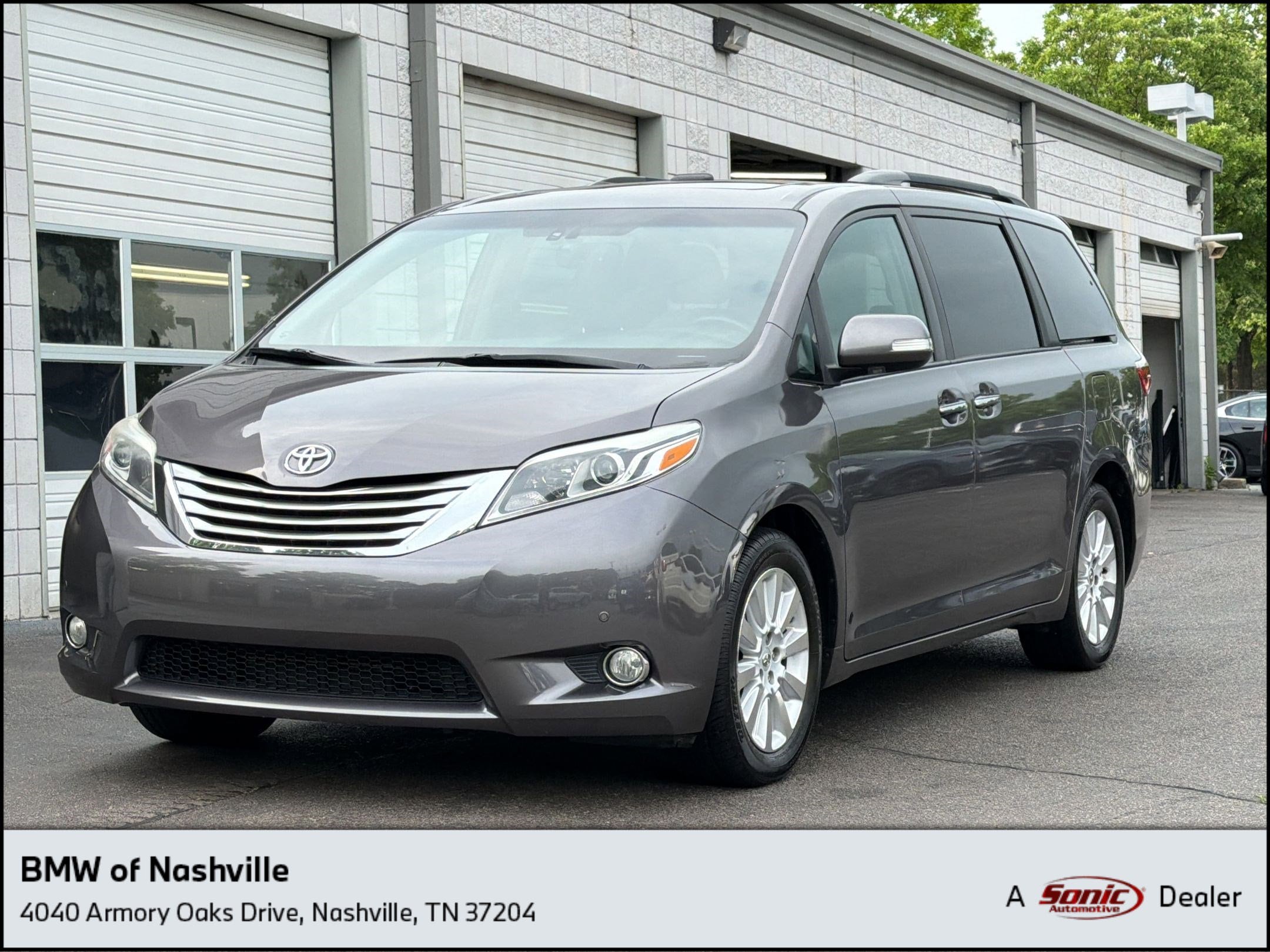 2015 Toyota Sienna Limited Premium V6 AWD 7-Passenger's photo