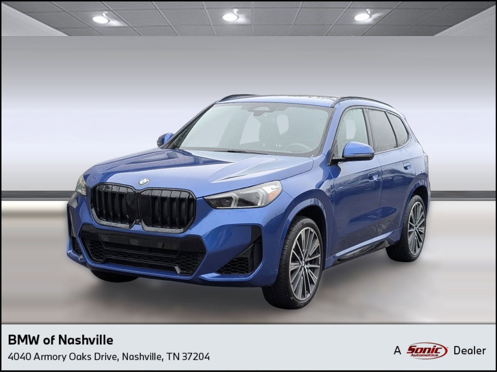 2025 BMW X1 28i's photo