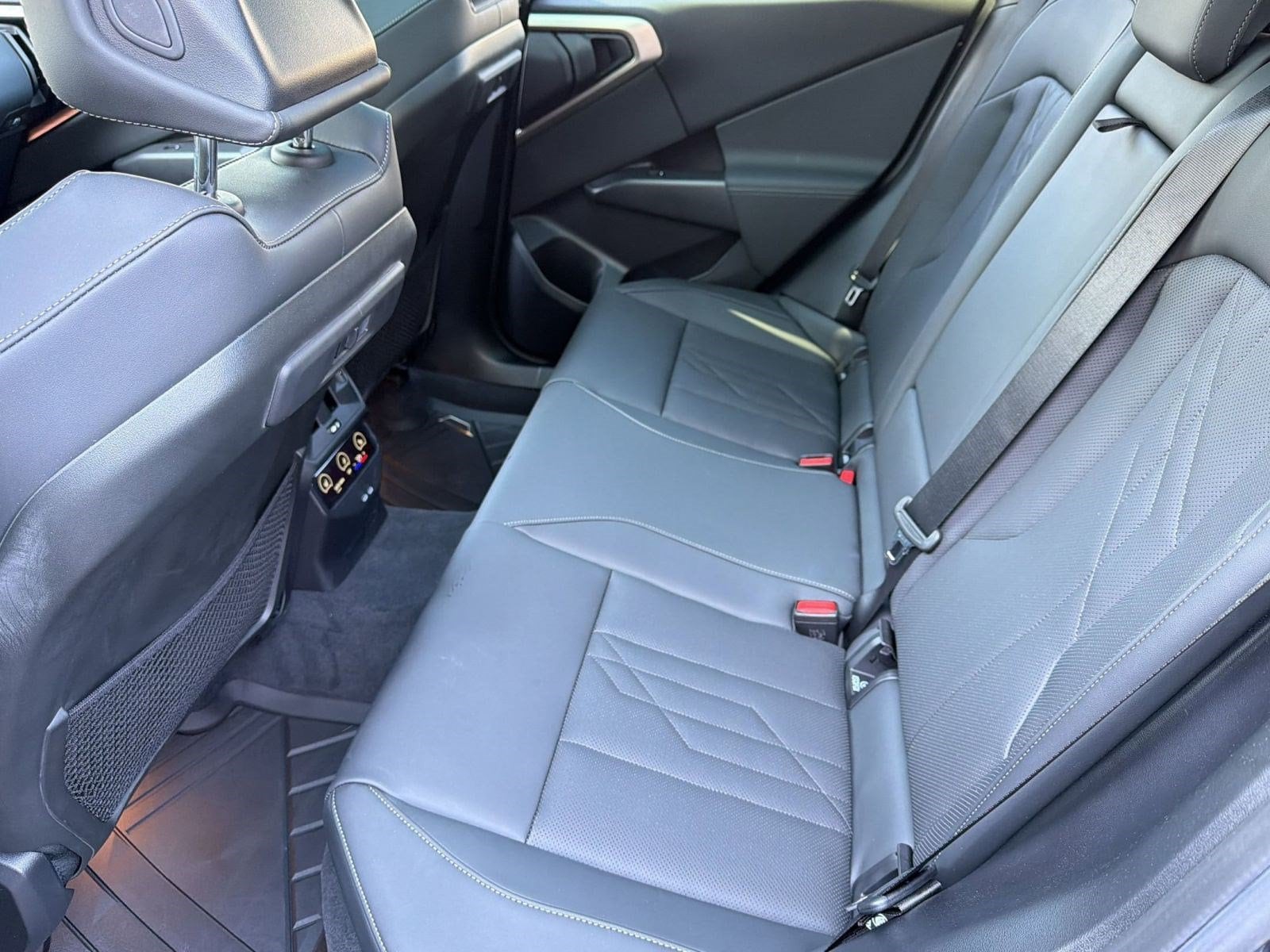 2025 BMW X3 30 - Photo 24