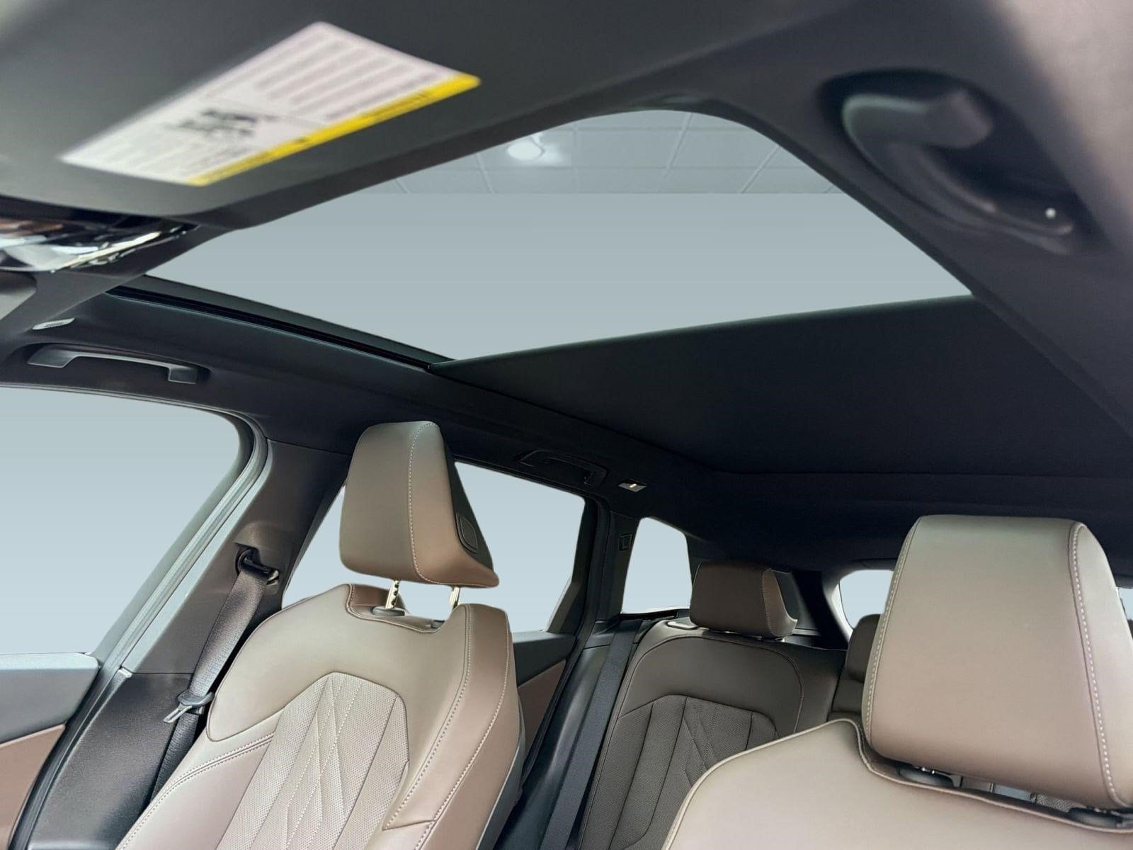 2025 BMW X3 30 - Photo 16