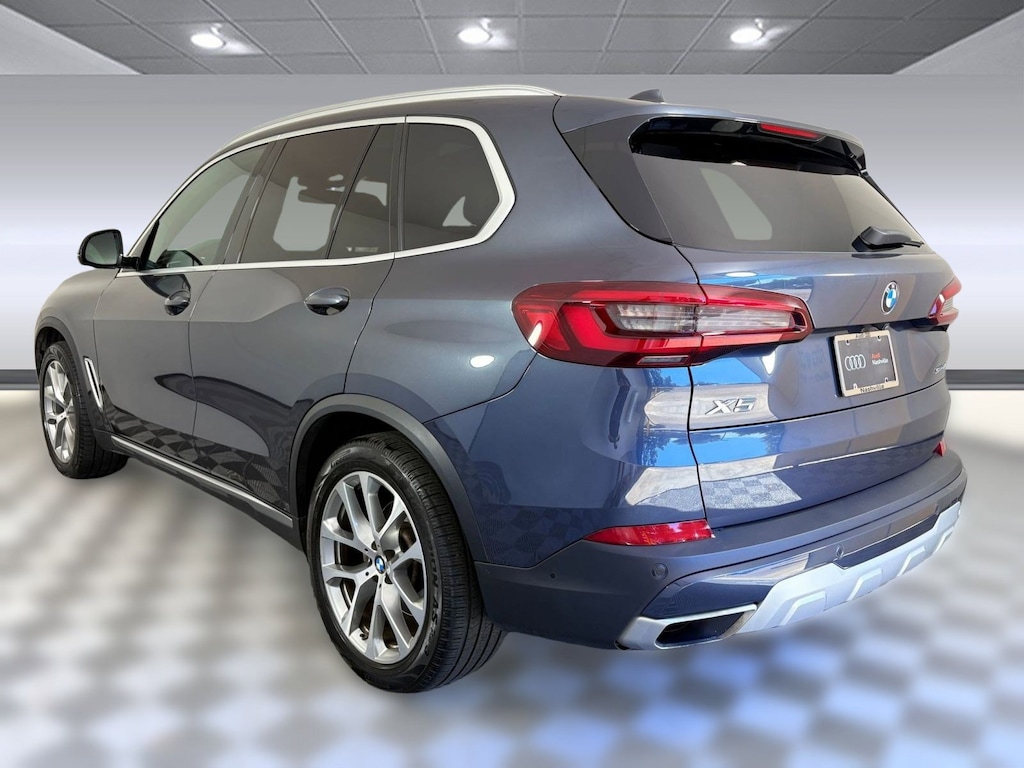 Used 2021 BMW X5 sDrive40i SUV