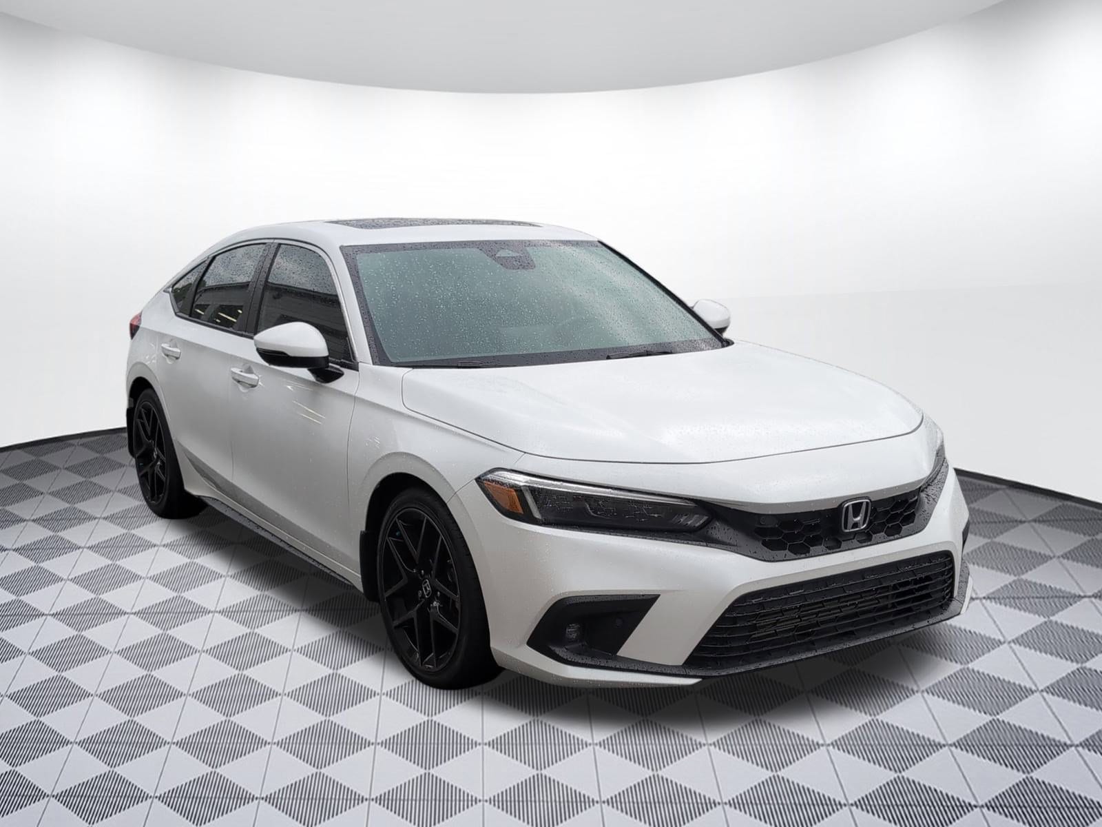 Used 2024 Honda Civic Hatchback Sport Touring with VIN 19XFL1H89RE013075 for sale in Nashville, TN