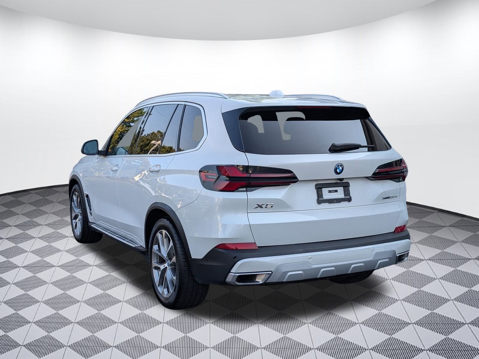 2025 Bmw X5 xDrive50e photo 2
