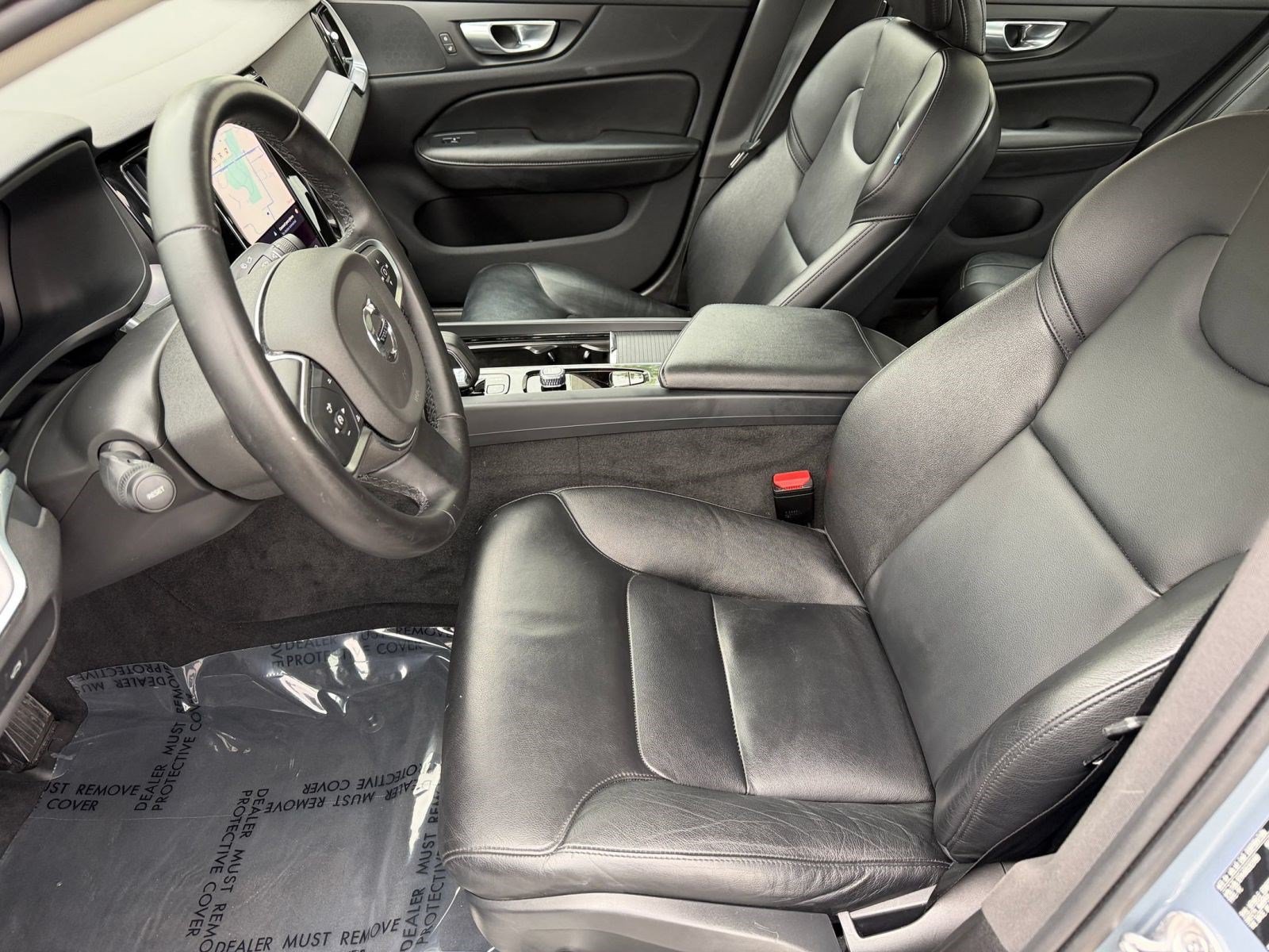 S60 Core Dark Theme Sedan