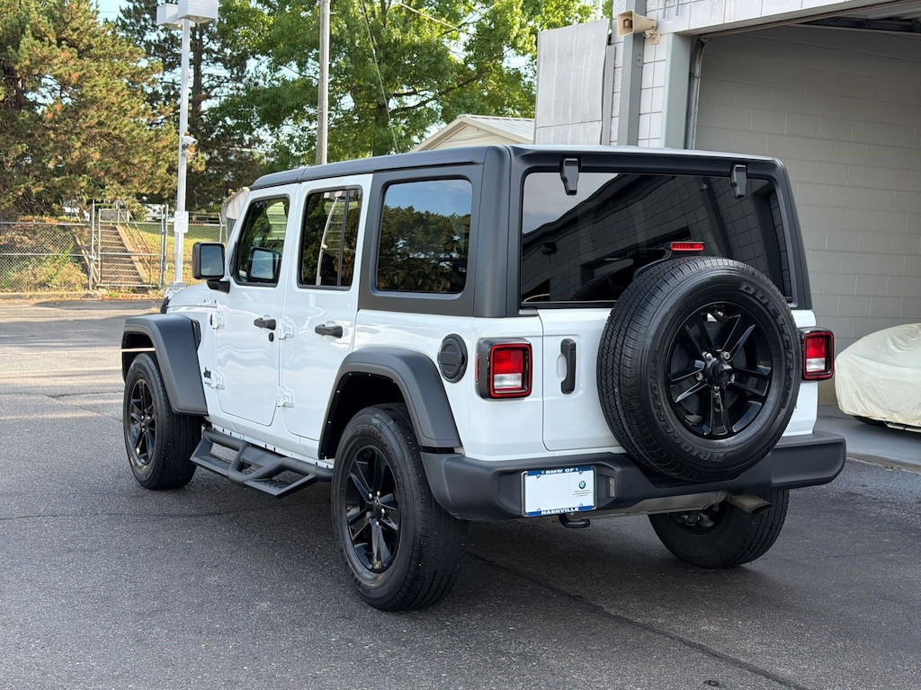 Used 2022 Jeep Wrangler Unlimited Sport Altitude SUV