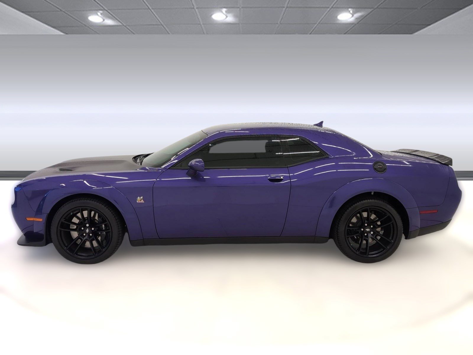 2023 Dodge Challenger R/T Scat Pack Widebody photo 2
