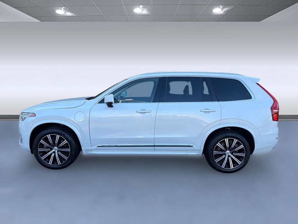 Used 2022 Volvo XC90 Recharge Plug-In Hybrid InscriptionHybrid SUV