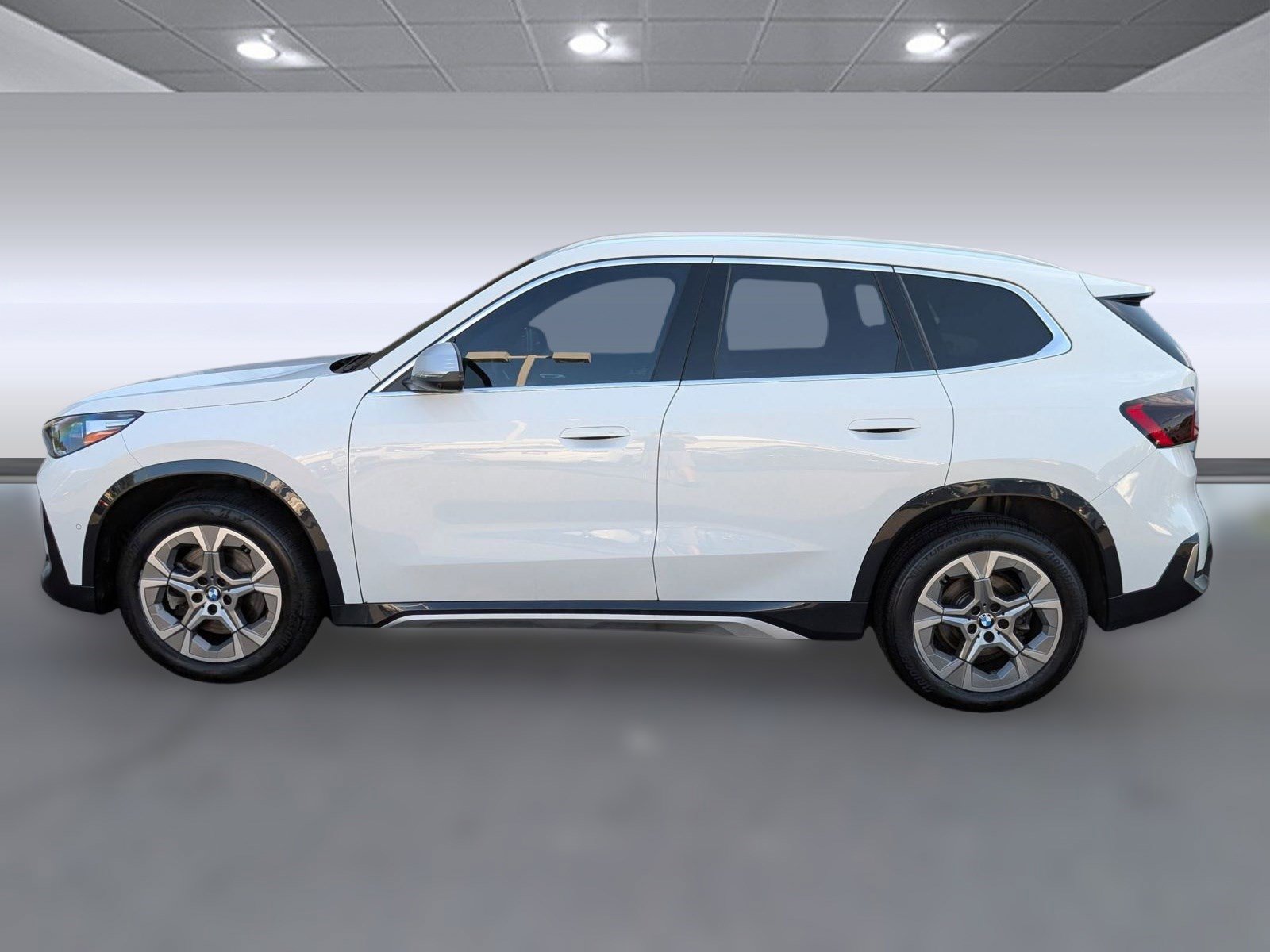 2024 Bmw X1 XDrive28i photo 2