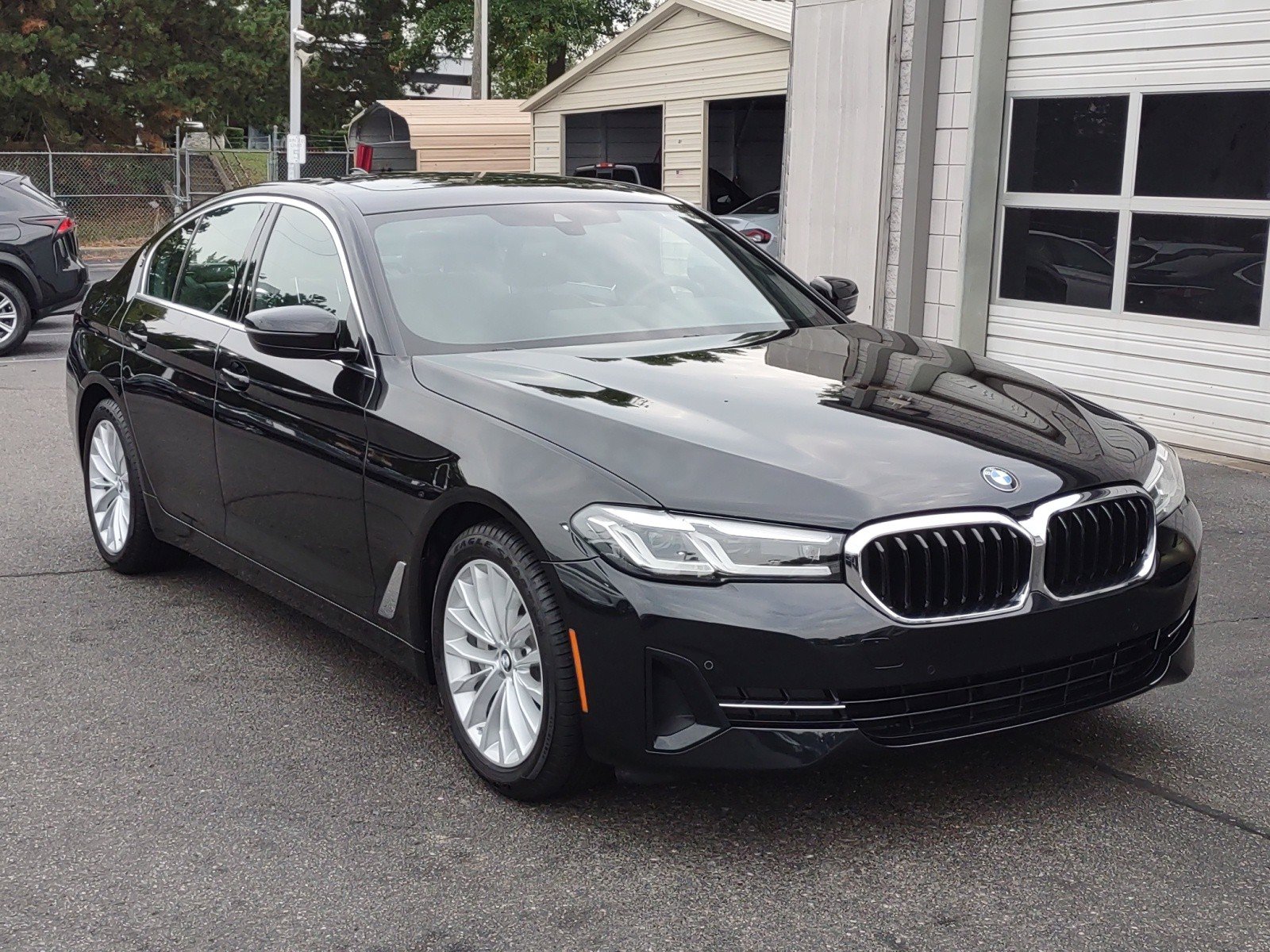 Used 2023 BMW 5 Series 530i with VIN WBA53BH0XPWY23598 for sale in Nashville, TN