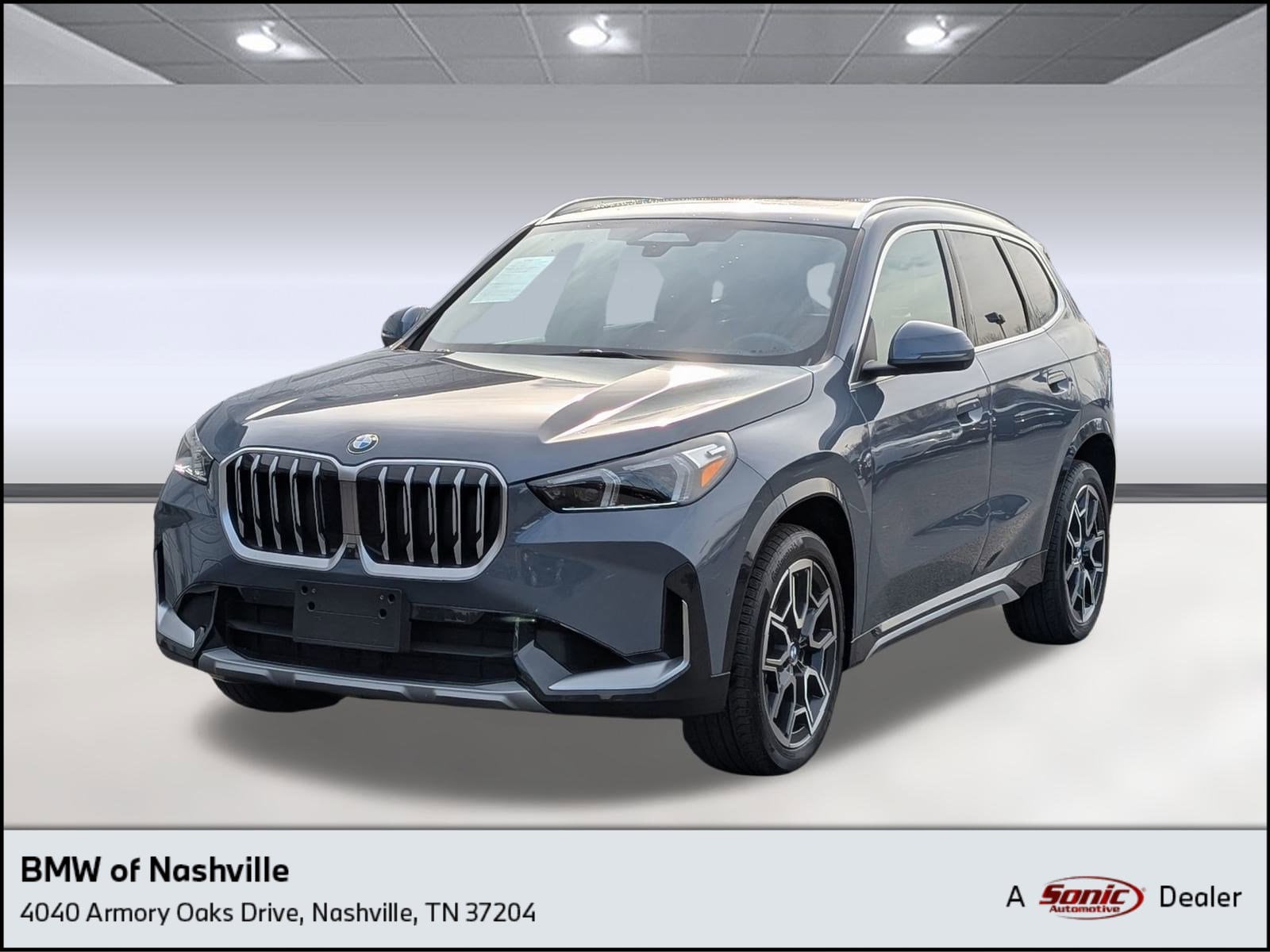 2025 BMW X1 28i's photo