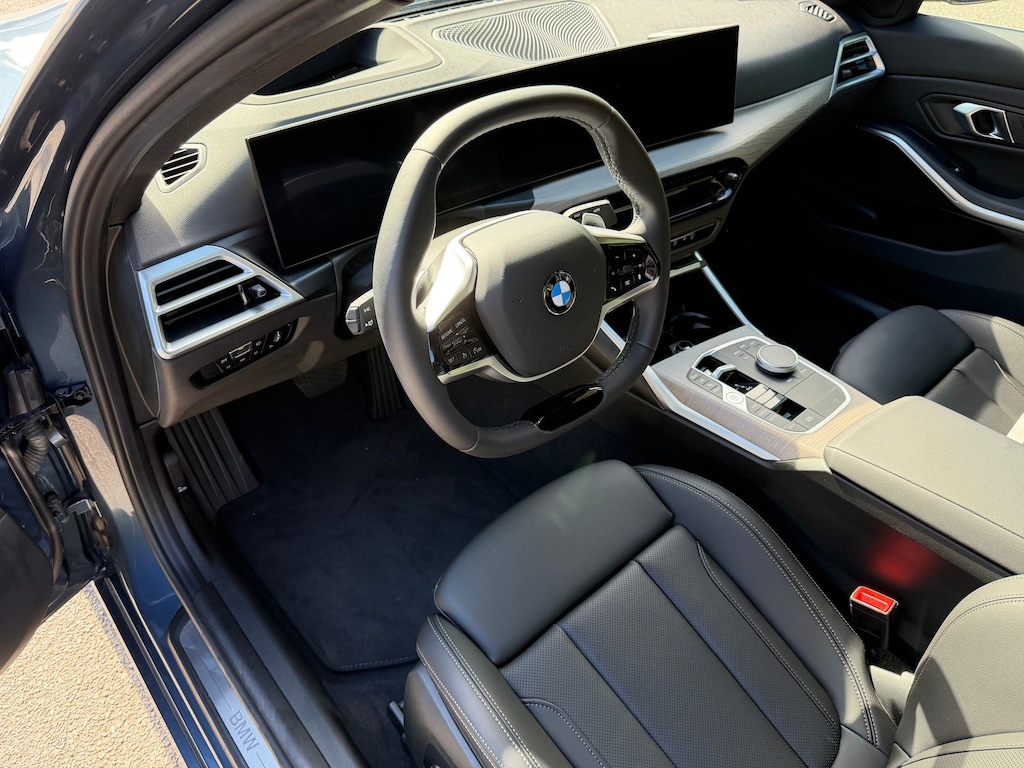 Certified 2025 BMW 330i 330i Sedan