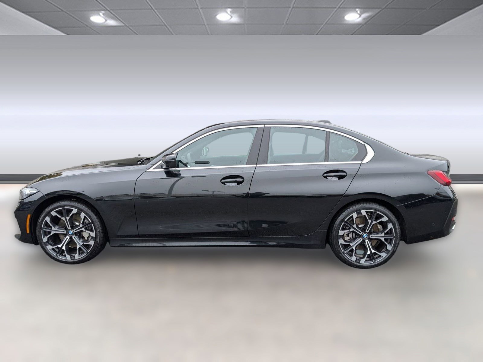 2025 Bmw 330i Sedan photo 2