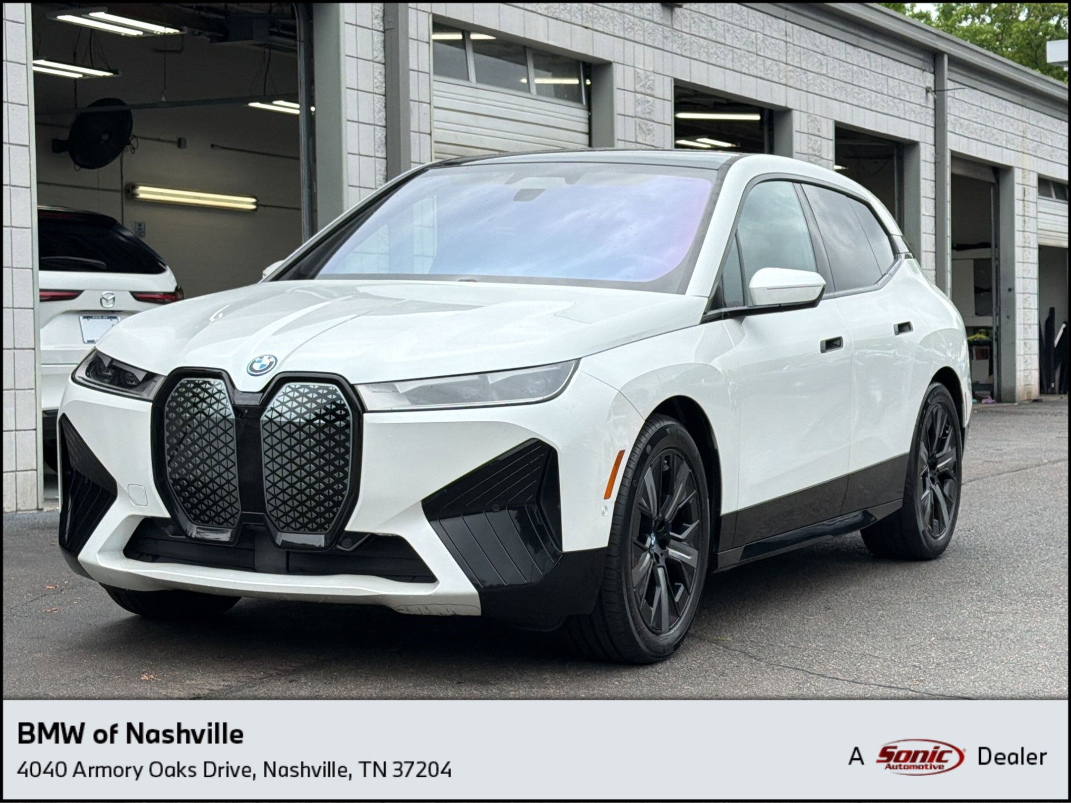 2022 BMW iX xDrive50's photo