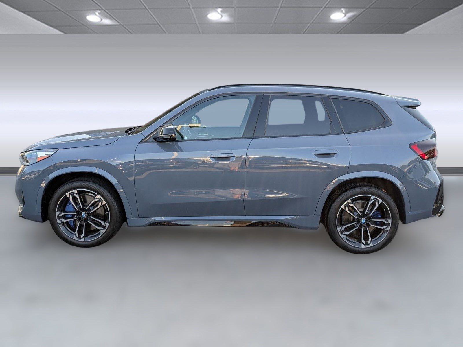 2025 Bmw X1 M35i photo 2