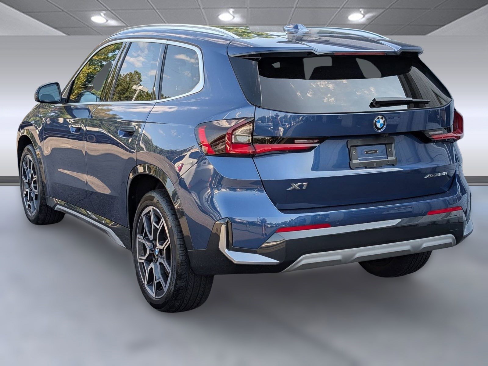 2025 Bmw X1 XDrive28i photo 3