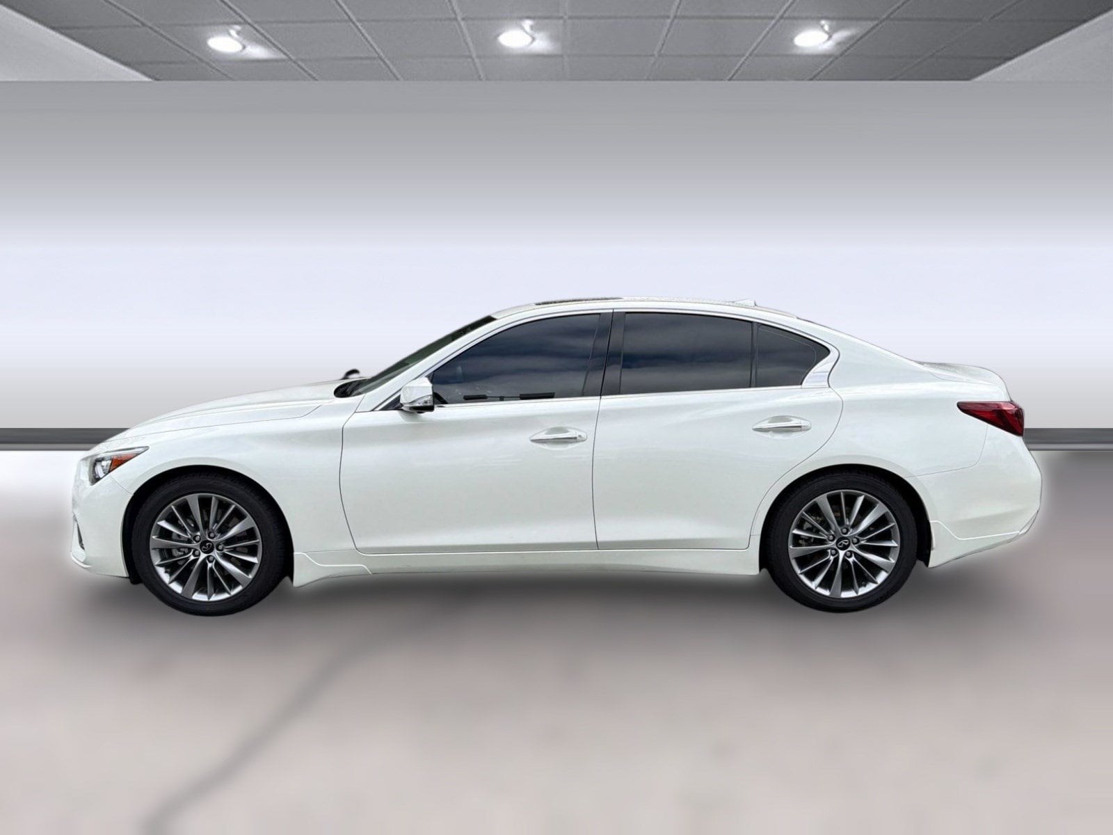 Q50 LUXE Sedan