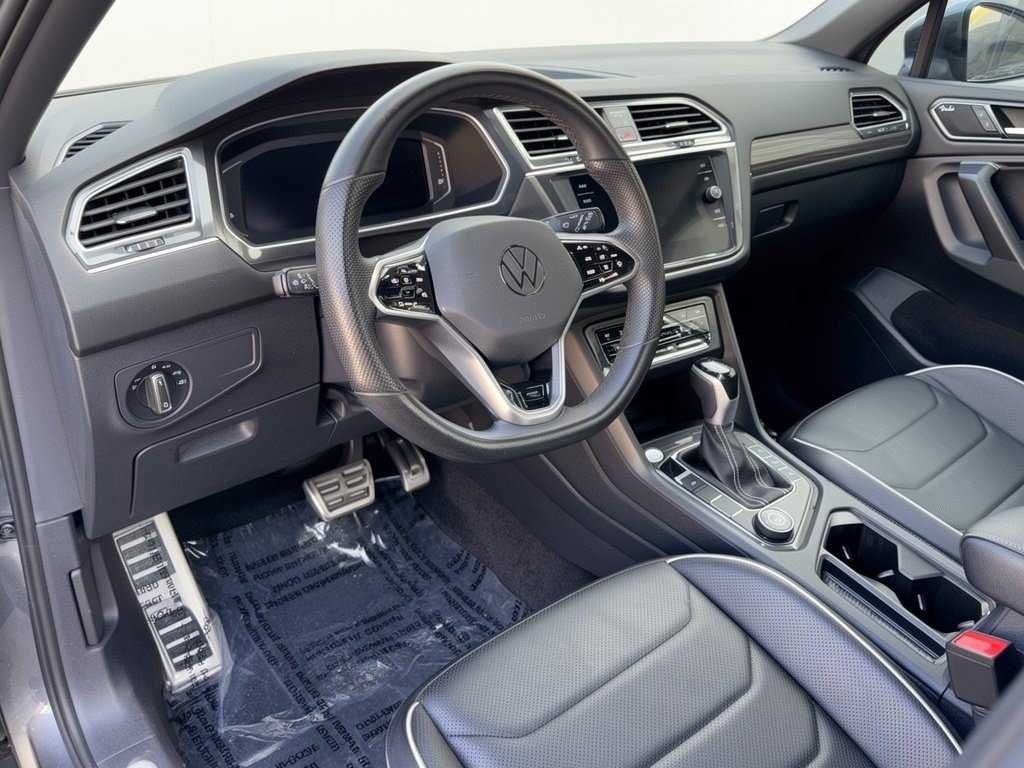 Used 2024 Volkswagen Tiguan SEL R-Line SUV