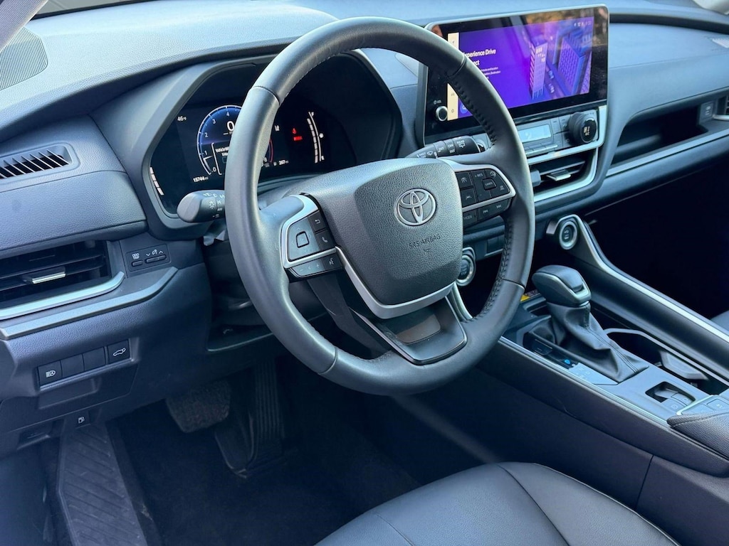 Used 2025 Toyota Grand Highlander XLE SUV