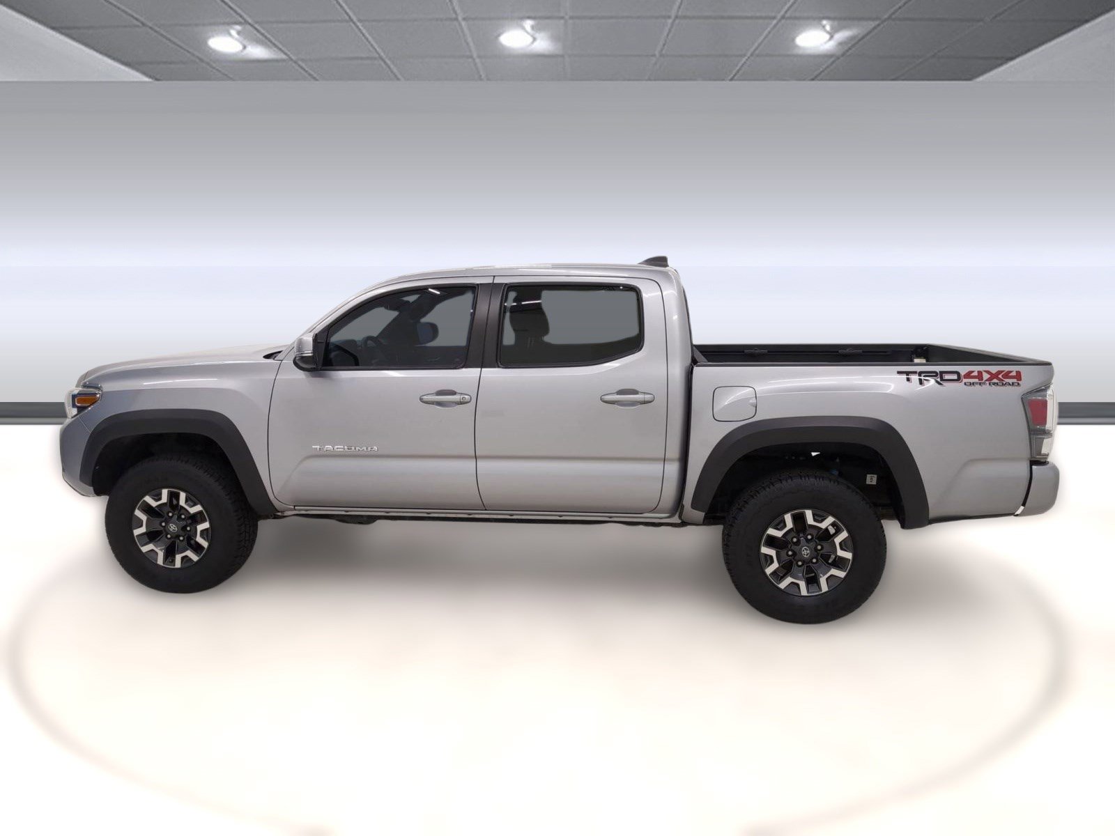 2021 Toyota Tacoma TRD photo 2