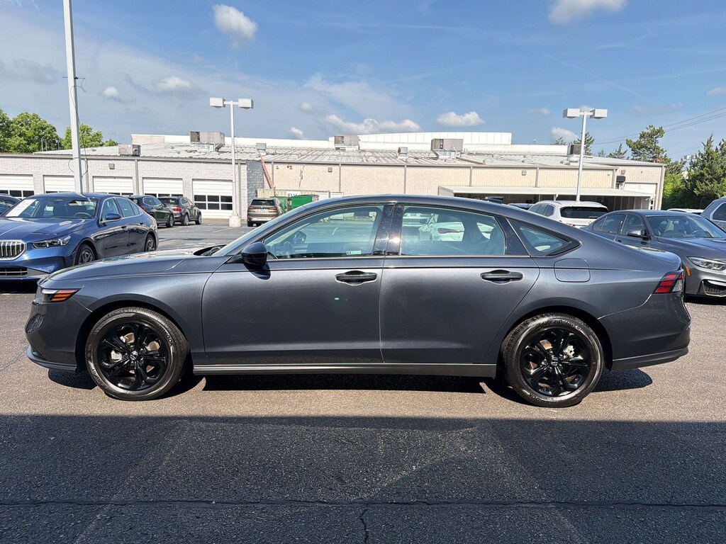 Used 2025 Honda Accord SE Sedan
