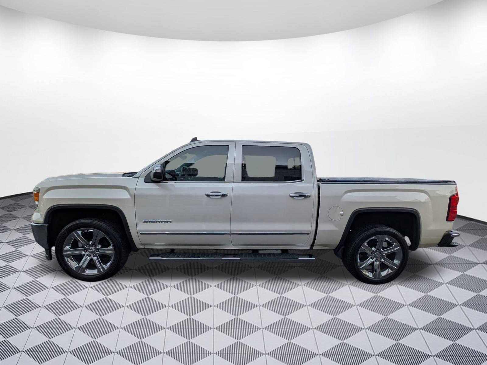 2015 Gmc Sierra 1500 SLT photo 2