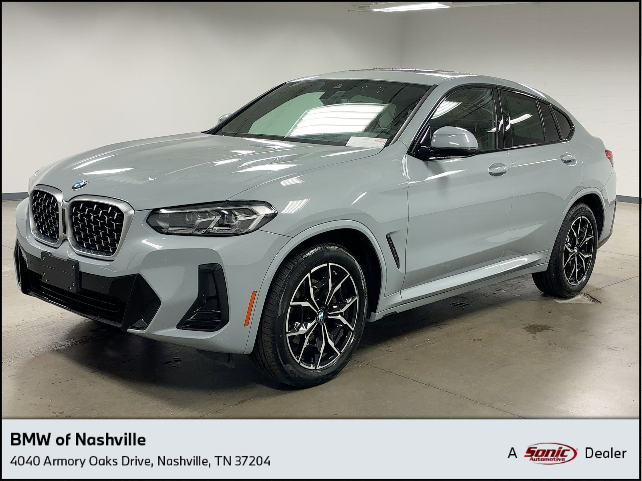 2025 BMW X4 30i's photo