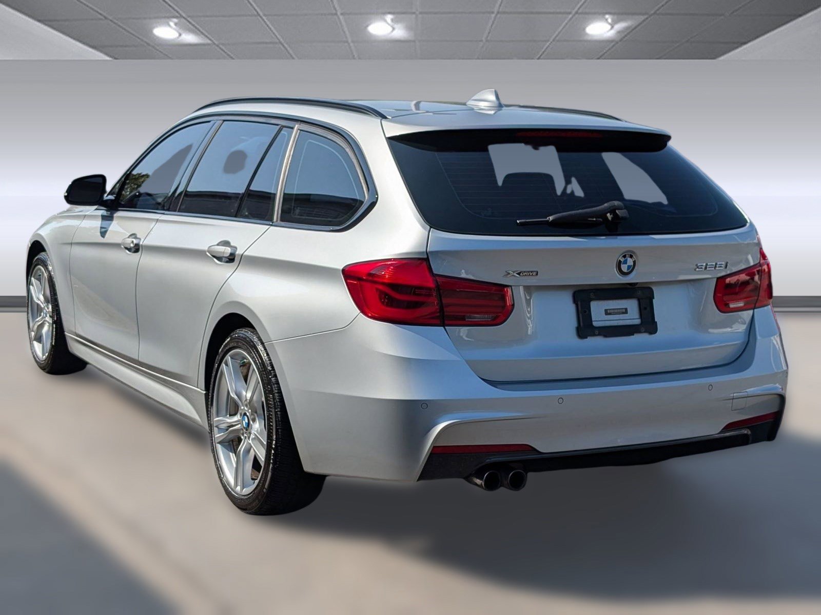 2016 Bmw 328i xDrive Sports Wagon photo 3