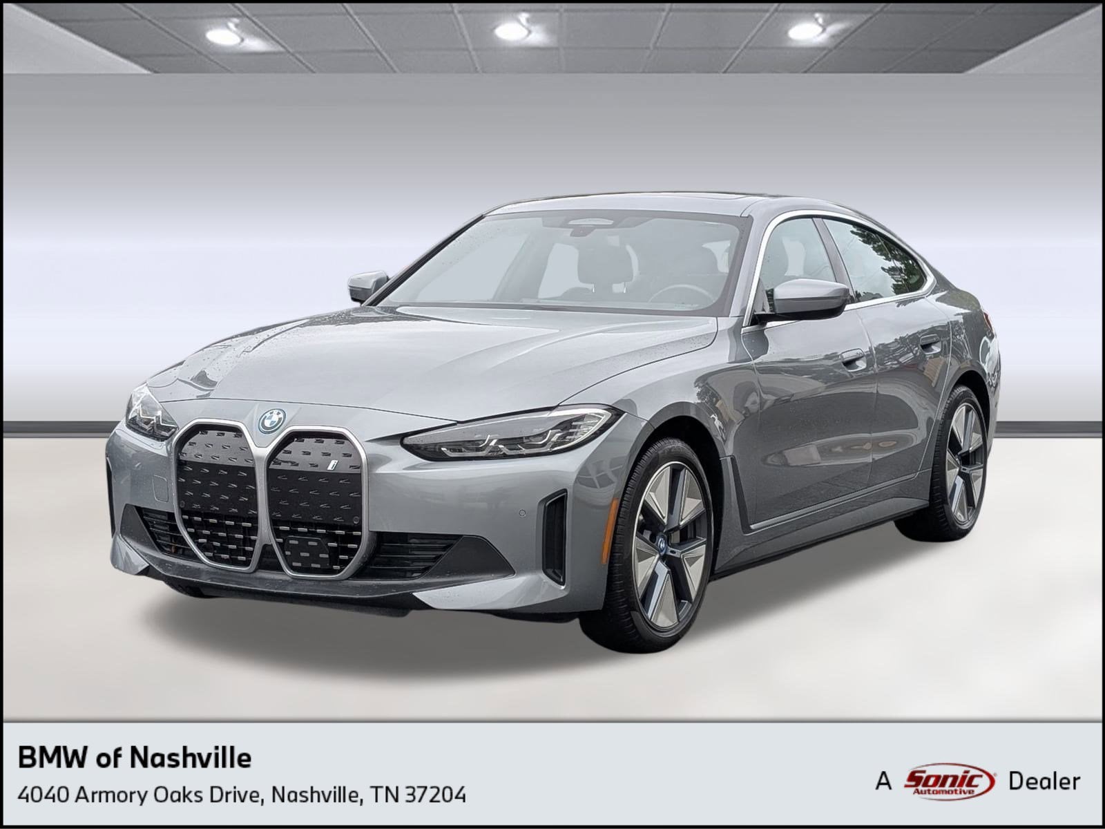 2024 BMW i4 35's photo